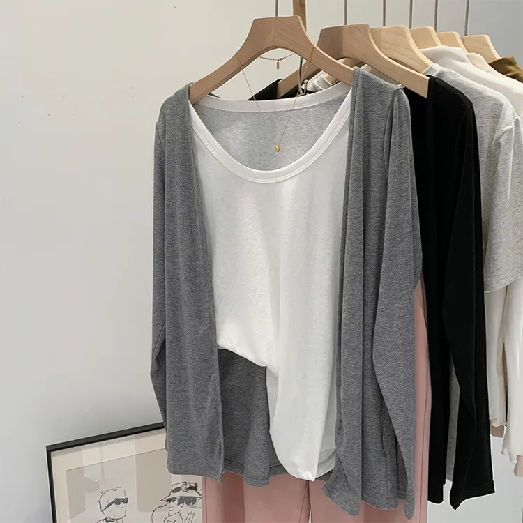 轻薄灰色防晒开衫女开春2025新款初春韩系穿搭薄款外套黑色上衣