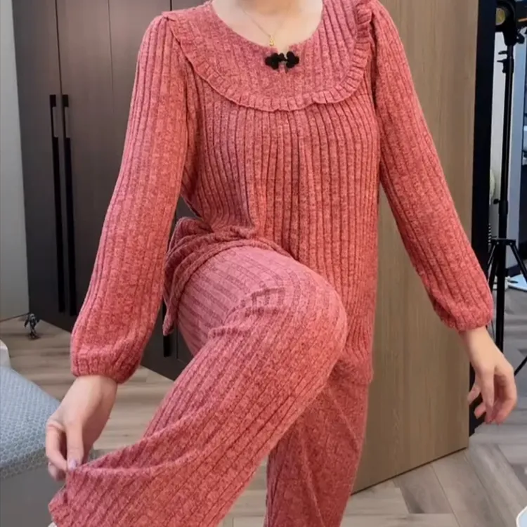 雪花绒睡衣套装女士秋冬新款坑条显瘦盘扣