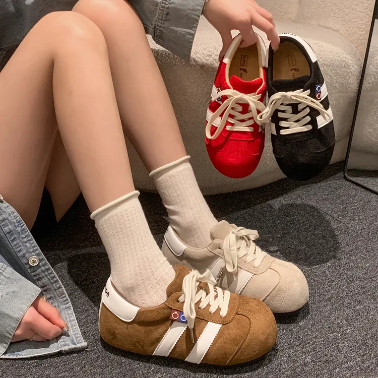 贾不假德训鞋女款2025新款秋季爆款复古百搭显瘦透气平底运动板鞋