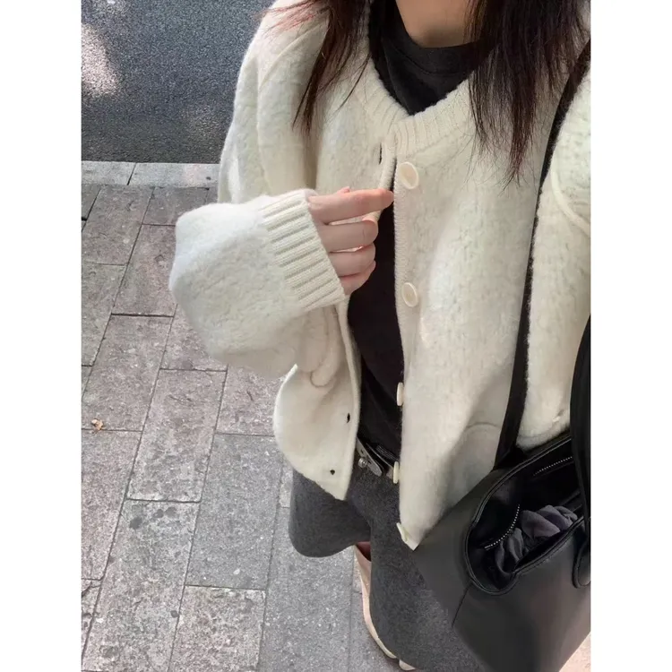 奶呼呼的小绵羊毛衣」加厚冬季外套小个子宽松针织毛衣女设计师