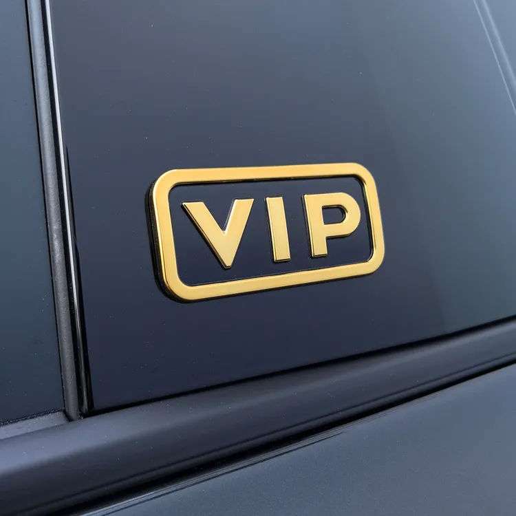 丰田格瑞维亚塞纳VIP标原厂原车尊爵版原装赛那侧门车贴用品大全