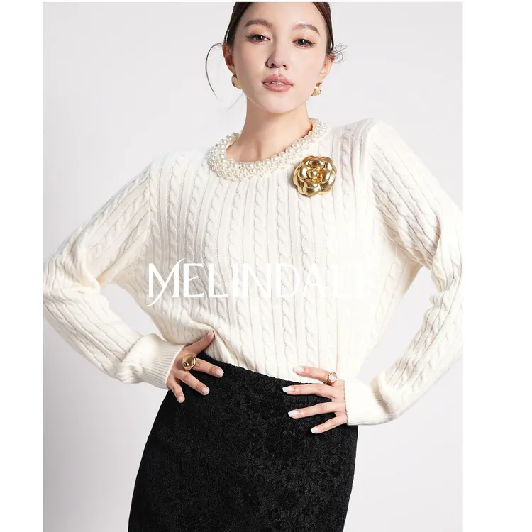Melinda Li【千金miu系】银葱丝绵羊毛手工钉珠贵气感绞花针织毛衣