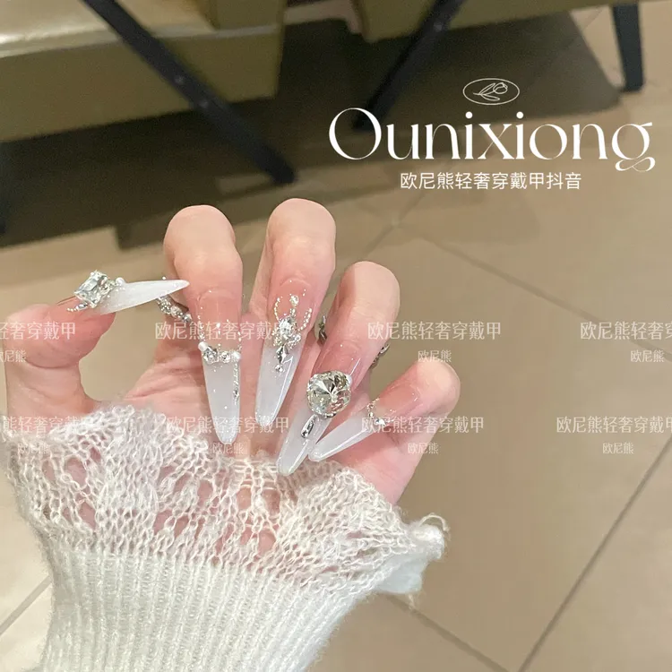 纯手工美甲穿戴甲渐变精品堆钻链条穿戴甲气质爆闪夏日穿戴式裸色