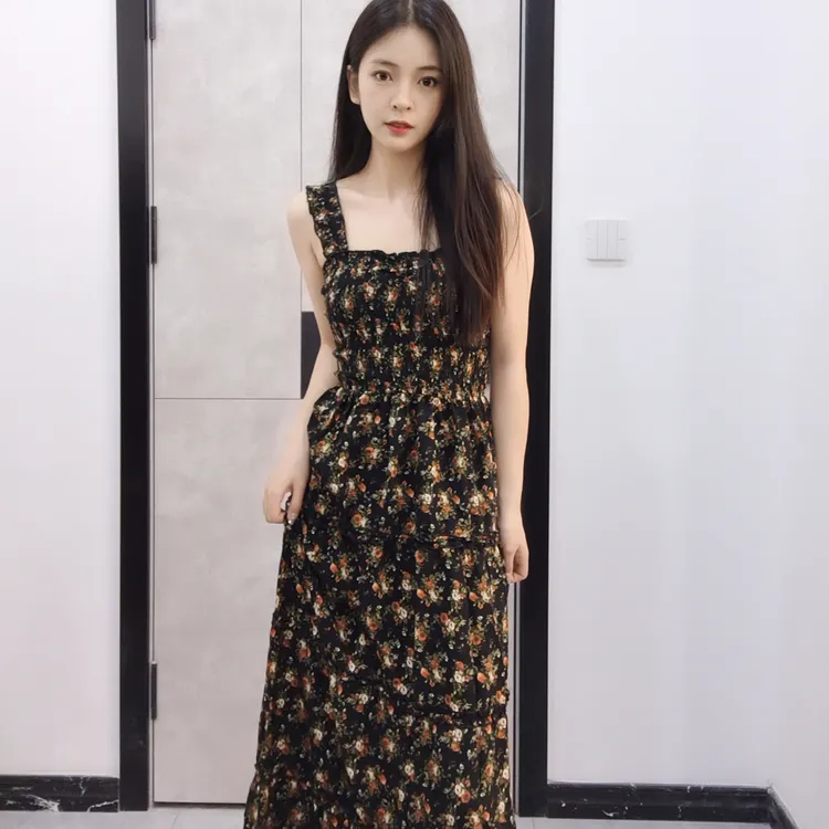 连衣裙碎花女装夏季吊带裙时尚绵绸连衣裙气质收腰收显瘦吊带裙