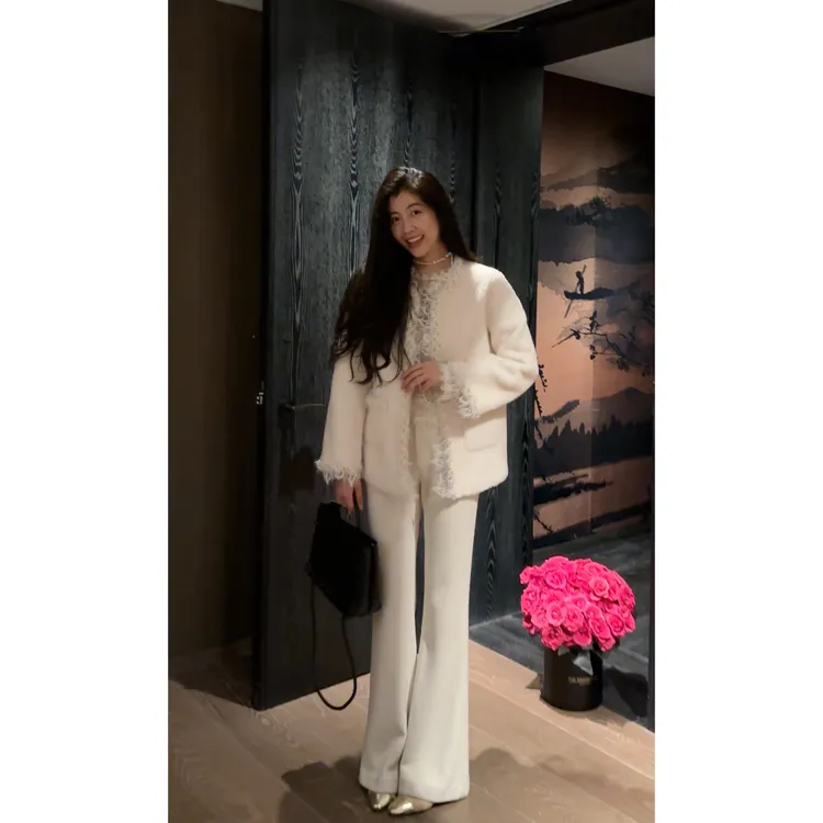 N.COU妮蔻25冬新款时尚气质减龄百搭软糯保暖宽松毛毛外套DY23025