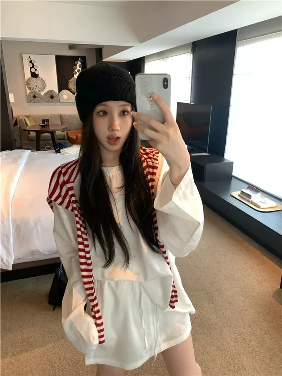 韩版松弛感套装女夏季2025新款条纹披肩长袖上衣半身短裙裤三件套