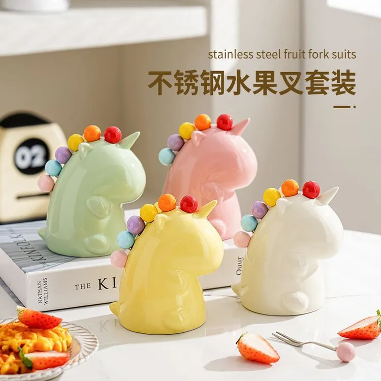 萌趣独角兽水果叉彩色仿陶瓷摆件奶油风生日礼物创意桌面装饰可爱
