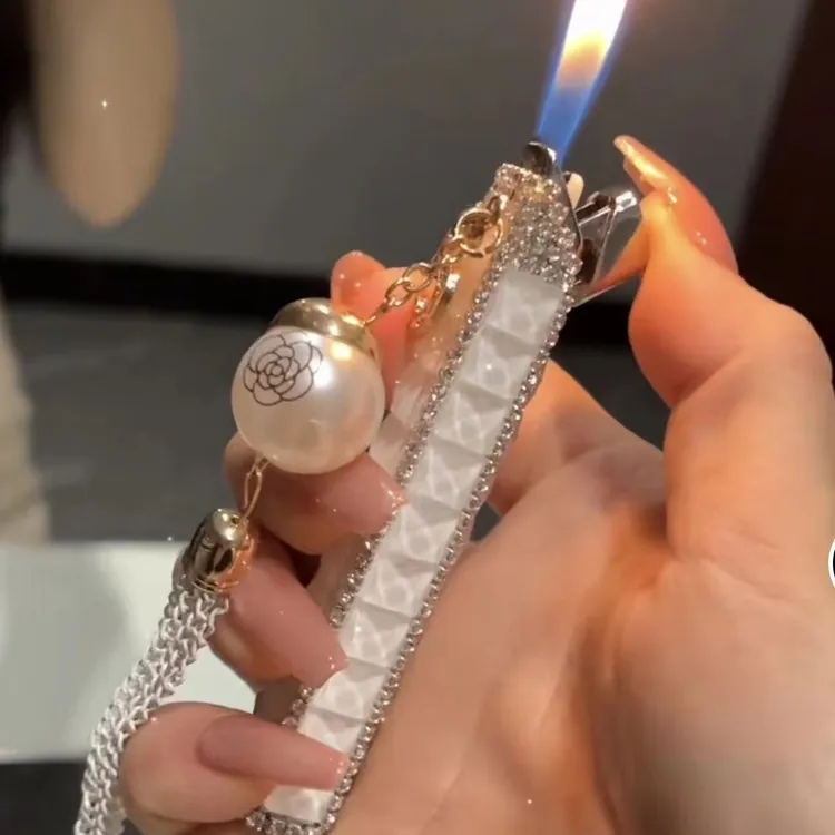 高级感镶钻创意迷你女士打火机充气精致小巧少女心送女友生日礼物