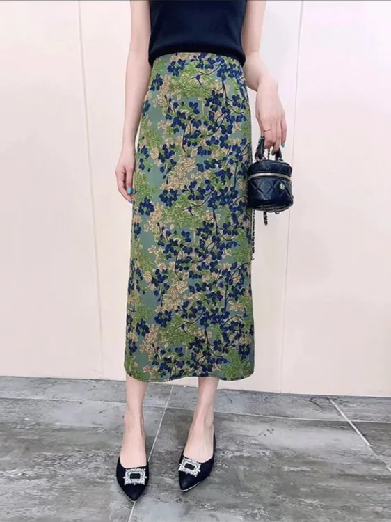 碎花半身裙女夏季薄款2024新款高腰显瘦一步包臀裙中长款a字裙子