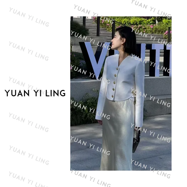 袁艺灵【高奢】25秋季新款羊毛V领短款链条夹克西装外套6015