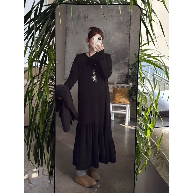 晶咕佳佳【花边诉说】圆领纯色下摆斜边设计感连衣裙显瘦气质长袖