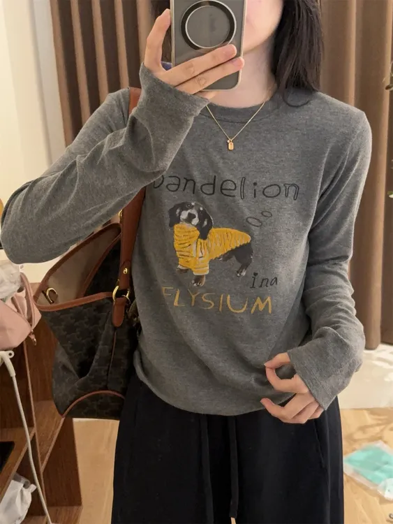 复古卡通狗狗印花灰色磨毛长袖女秋季正肩t恤减龄上衣内搭打底衫