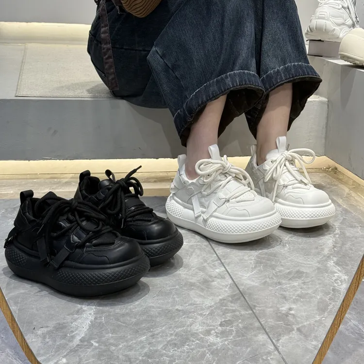 广州欧货【Q版胖丁】秋冬萌头真皮6cm系带复古学院气质百搭松糕鞋