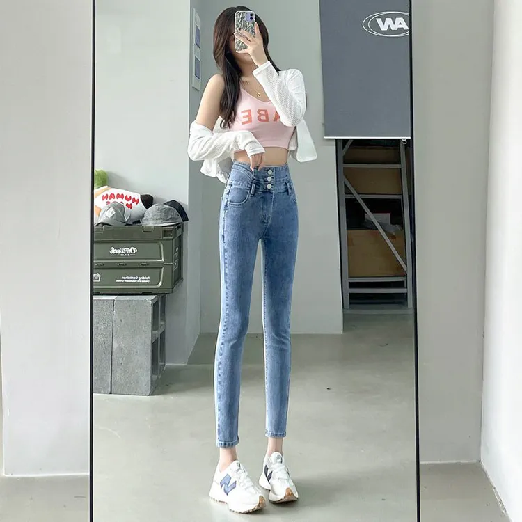 高腰三粒扣牛仔裤女显瘦显高提臀秋冬新款韩版弹力小脚九分铅笔裤