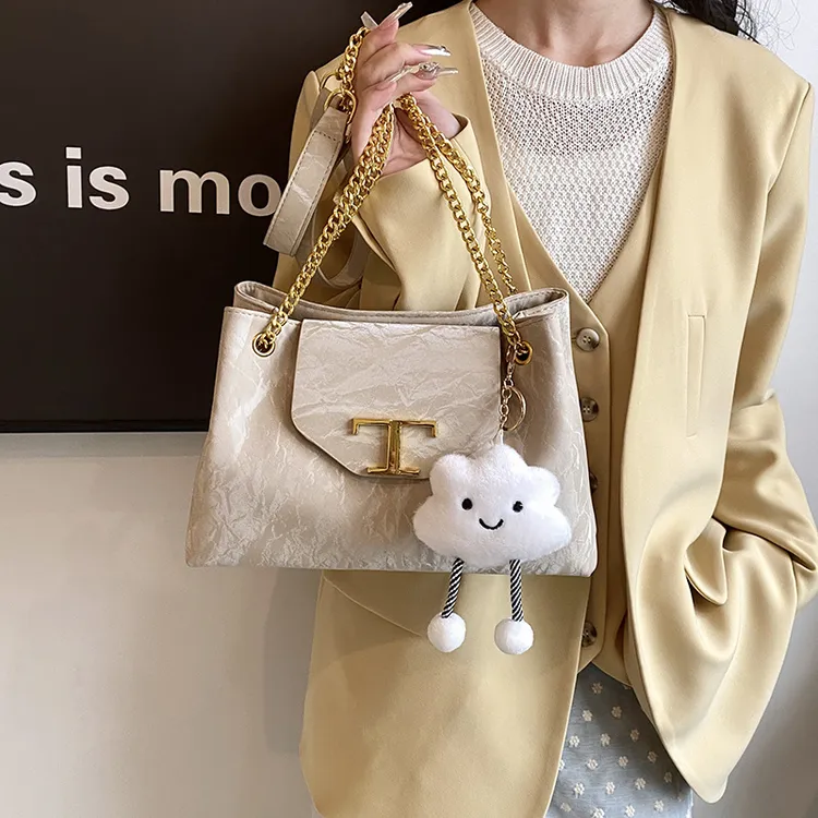 高级感大容量包包新款时尚百搭链条单肩包女士通勤上班托特包粉色