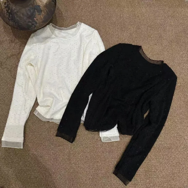 时尚修身针织衫闪片点缀款2025秋冬简约设计休闲风格高级日常穿搭