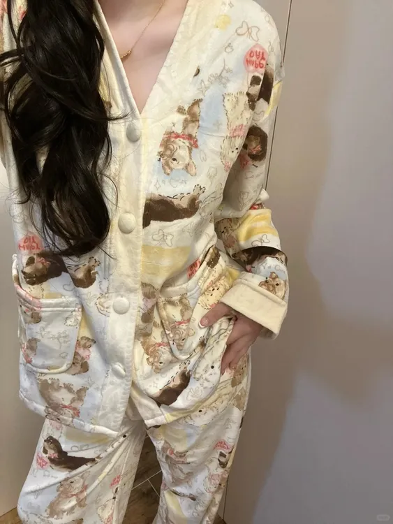甜美可爱卡通狗狗乐园德绒睡衣女秋冬新款加厚保暖大码套装家居服