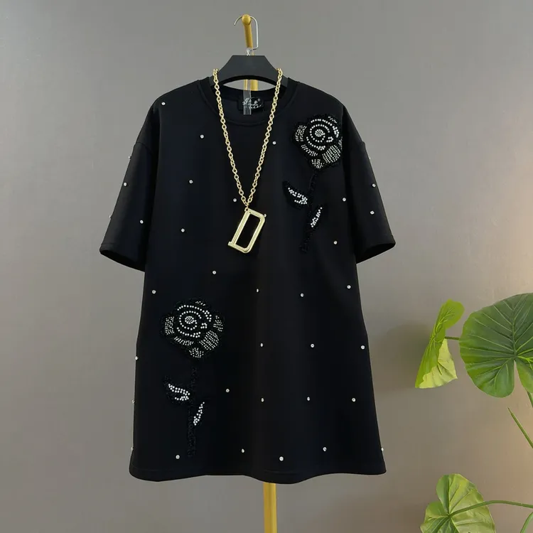 新款韩版时尚圆领重工钉珠立体花宽松遮肉大码洋气短袖中长款上衣