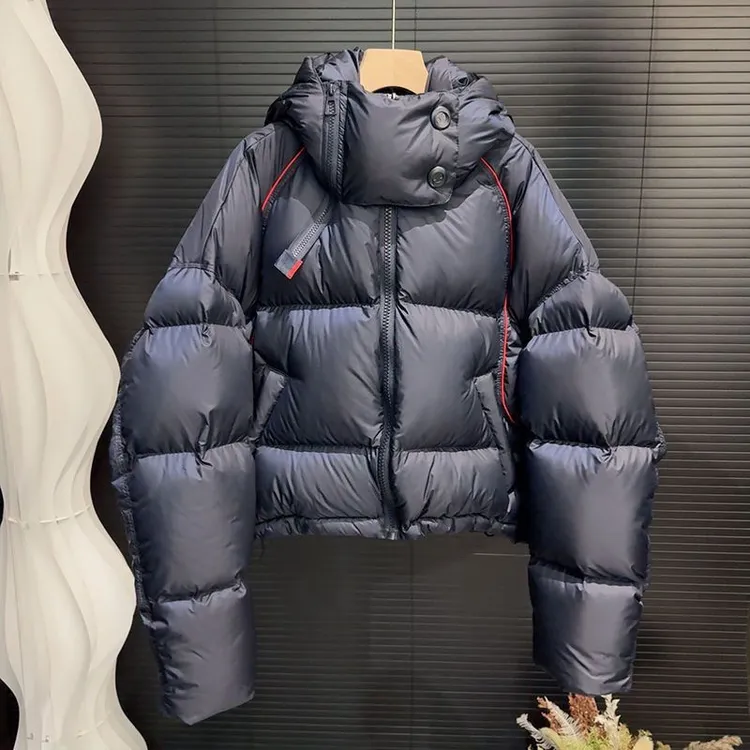 站冬新款女短款时尚保暖加厚白鸭绒宽松连帽外套