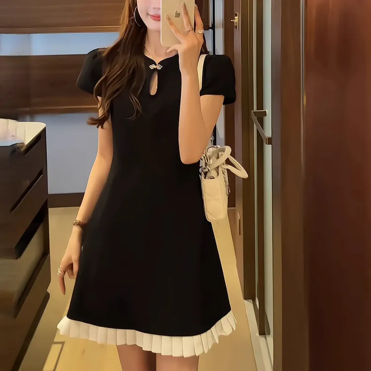 高级感气质盘扣百褶拼接连衣裙女2025夏季新款爆款国风小个子短裙