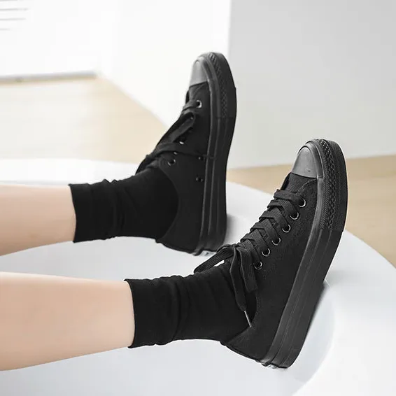 小黑鞋子男女2025夏新款全黑色韩版潮百搭学生平底板鞋高帮帆布鞋