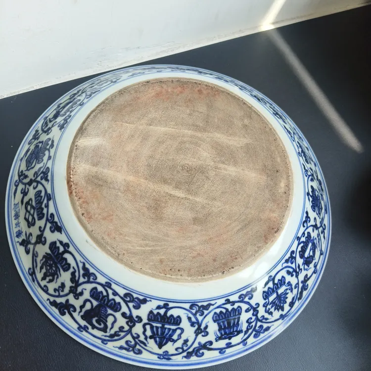 瓷器青花八宝盘子