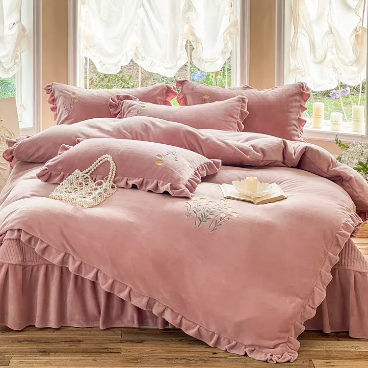 韩版花边牛奶绒床盖四件套冬季加绒加厚保暖双面绒床盖夹棉防滑