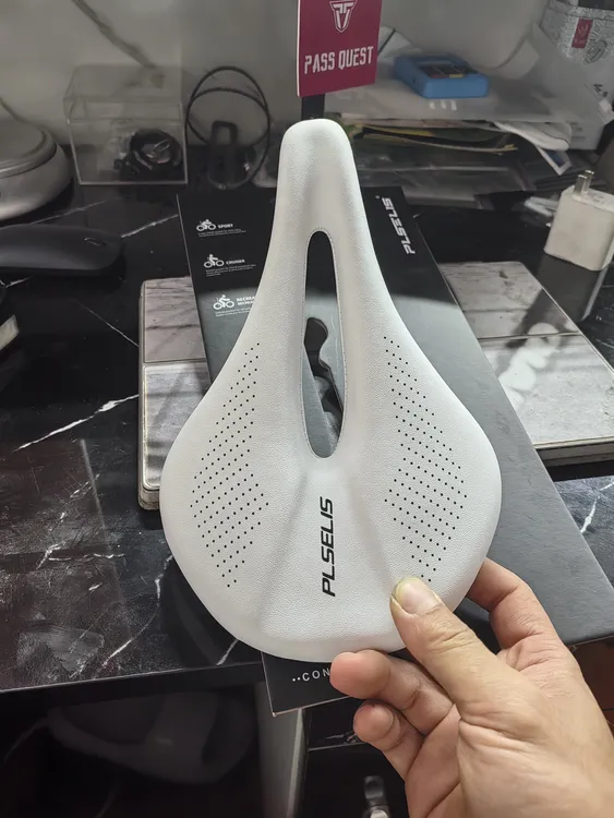 普斯利碳纤维公路车山地车通用自行车宽座垫