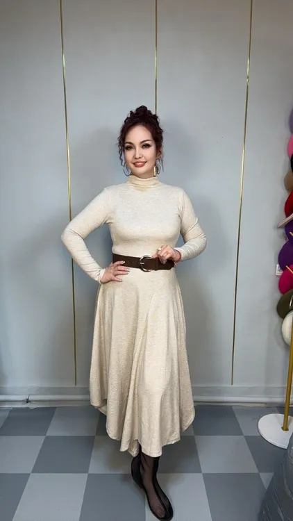 2025年新款女装裙子 V     PASUN