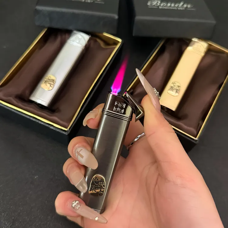新款原创小众设计心系打火机防风粉焰金属轻奢高级感个性耐用送男