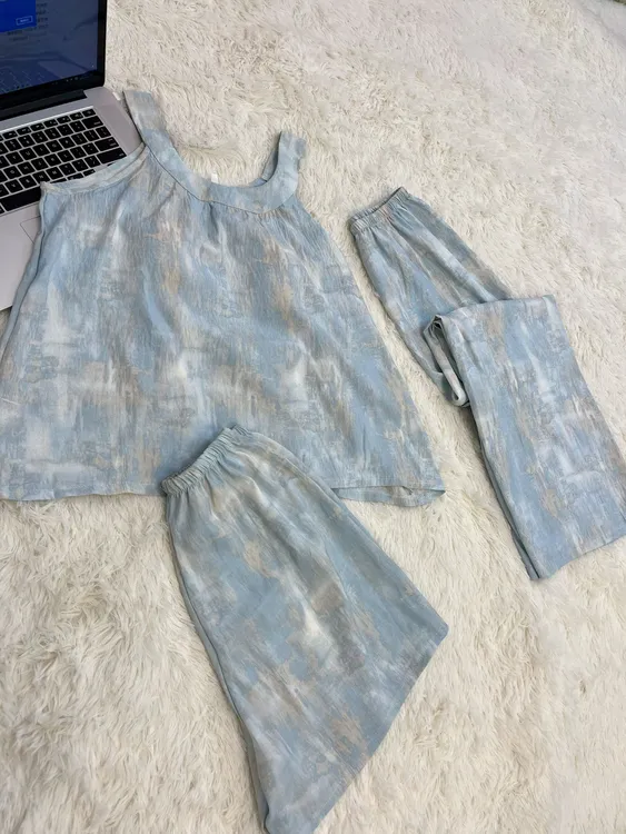 睡衣女款2025新款夏季女士无袖短裤长裤冰川蓝家居服套装三件套