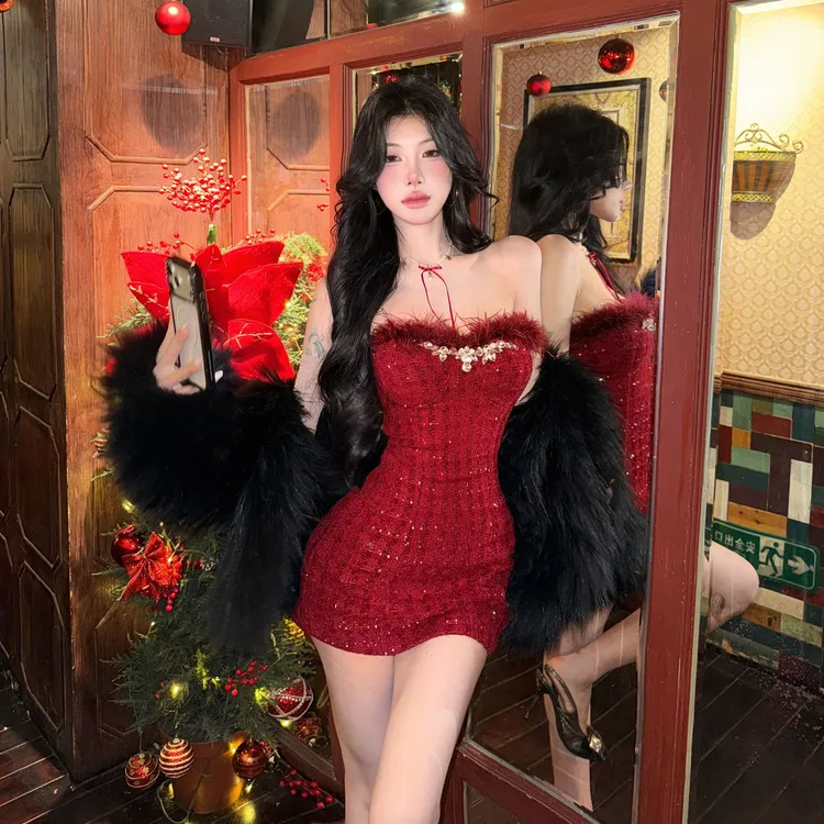 【新年战裙】2026冬季新款气质纯欲辣妹毛毛设计感连衣裙配毛毛外套