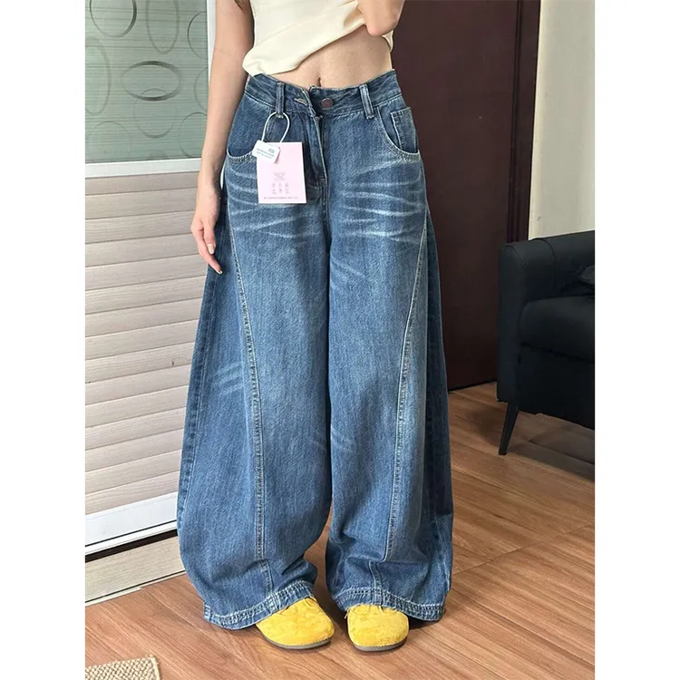 美式高街设计感显瘦弯刀牛仔裤女秋季新款水洗猫须宽松低腰阔腿裤