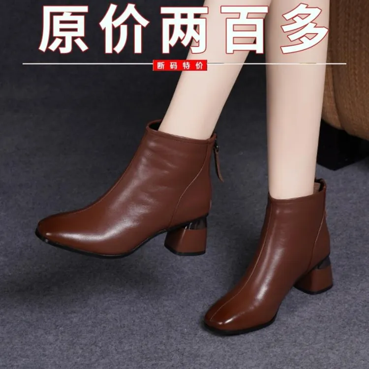 【万达撤柜】2025新款秋冬季软皮小短靴女中跟皮鞋高跟踝靴方头女鞋