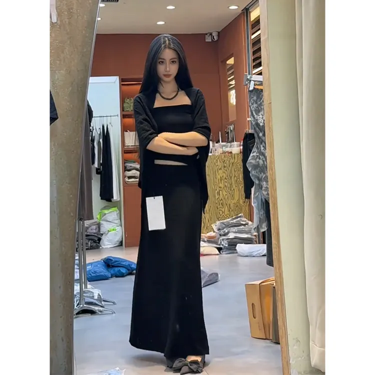 2025早秋新款女法式气质修身百搭格纹披肩内搭抹胸高腰显瘦半身裙