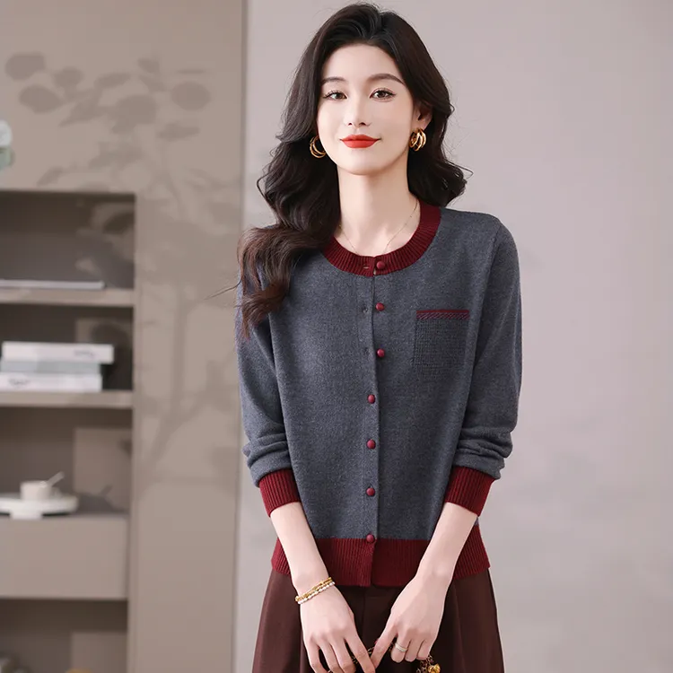 鄂尔多斯市爆款羊毛开衫女2025春秋新款圆领时尚针织妈妈毛衣外套