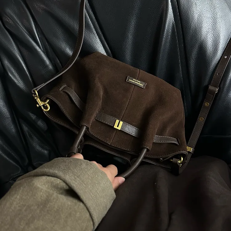 【磨砂新款】秋季新款复古花园饺子包