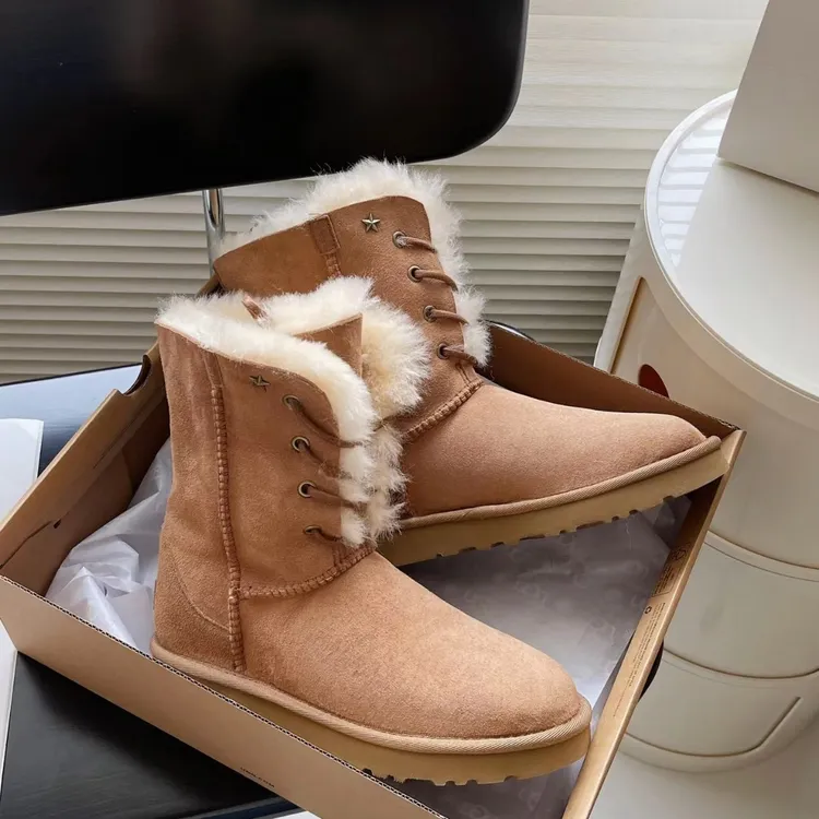 女神中筒两穿翻雪地靴冬季桑坡羊皮毛一体百搭休闲靴女保暖