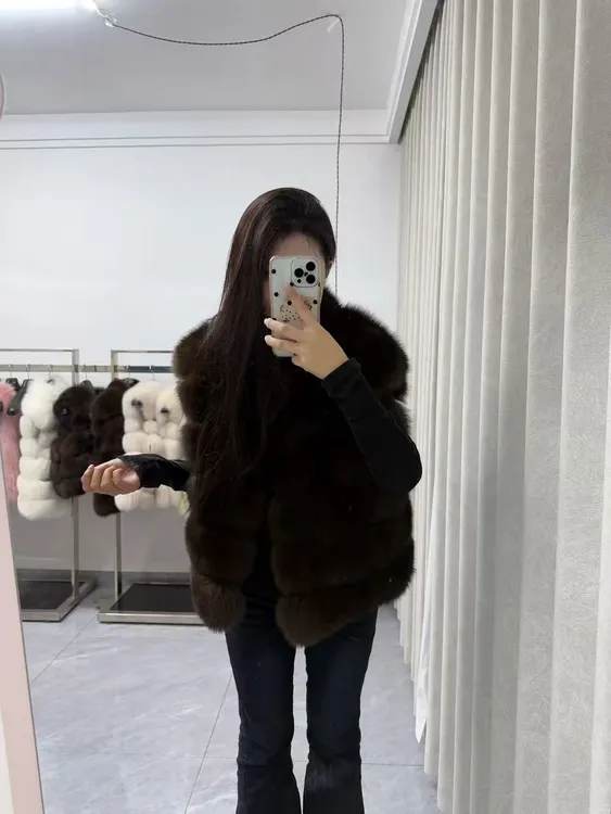 V领立领告白同款中长款圆领女法式马甲冬季2025保暖秋冬女款时尚