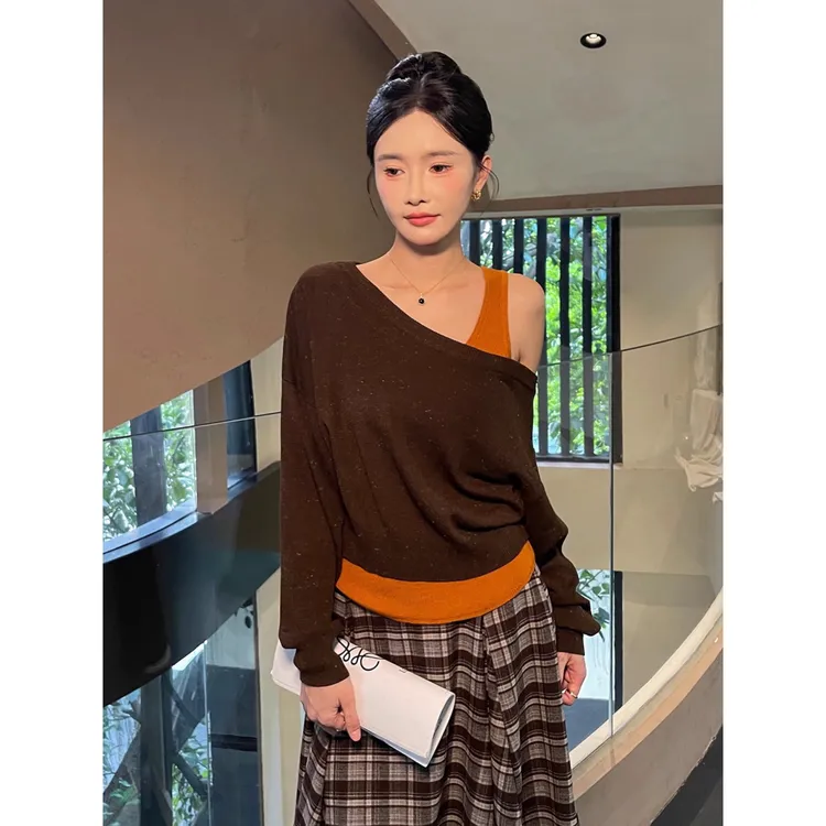 斜肩针织打底衫女内搭秋季长袖露肩上衣显瘦设计感吊带背心两件套