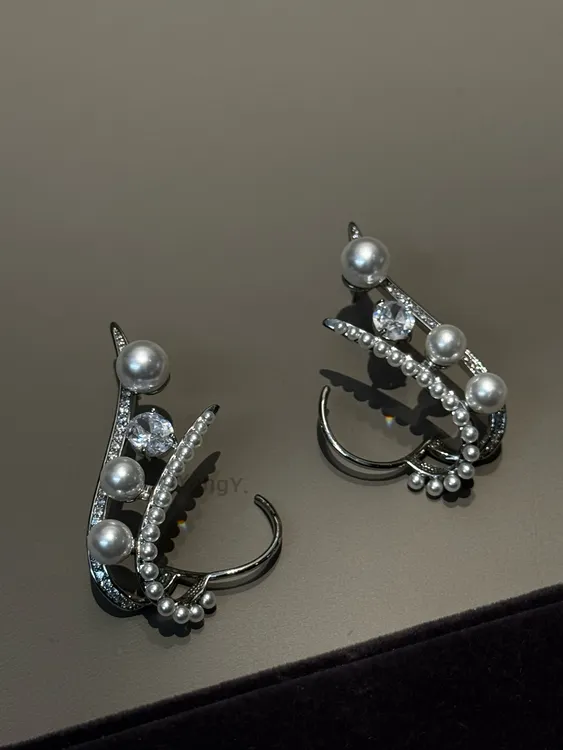 “英式千金”小众买手店设计师不规则高级感时尚气质轻奢耳环