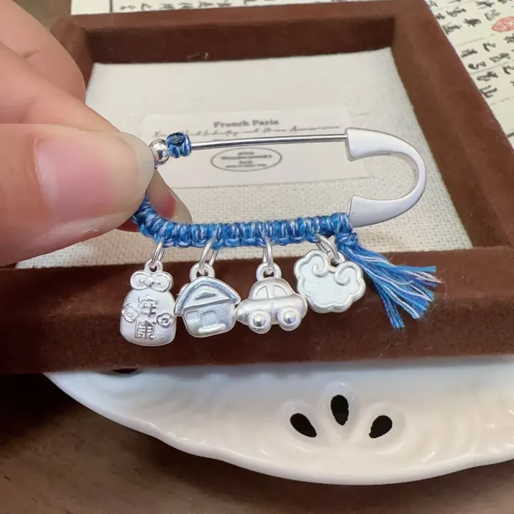 足银胸针 999足银车子房子祥云锁挂件925别针马年宝宝孕妇胸针