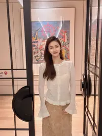 ZLeays林小允-月光涟漪-设计师款拼鸵鸟毛米色长袖毛衫XMXY145