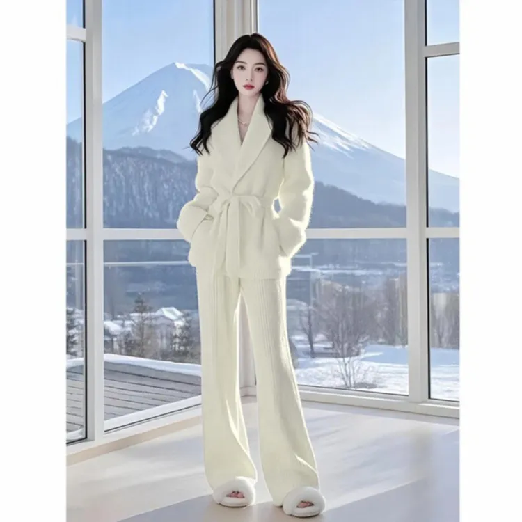 今年流行独特绝美时尚高级感小清新杏色针织衫裤子两件套装女秋冬