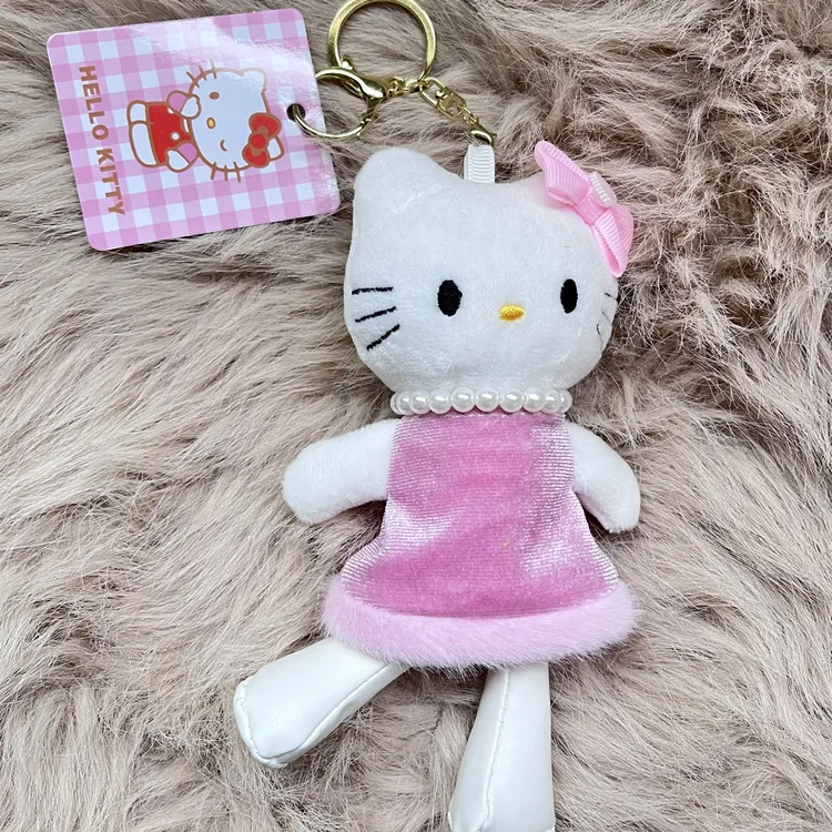 A36粉色裙子长腿kt圆形长链扣