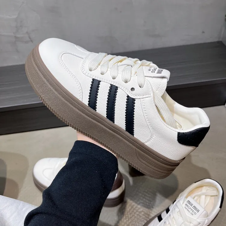 2025秋冬新款柔软舒适德训鞋休闲百搭小白鞋