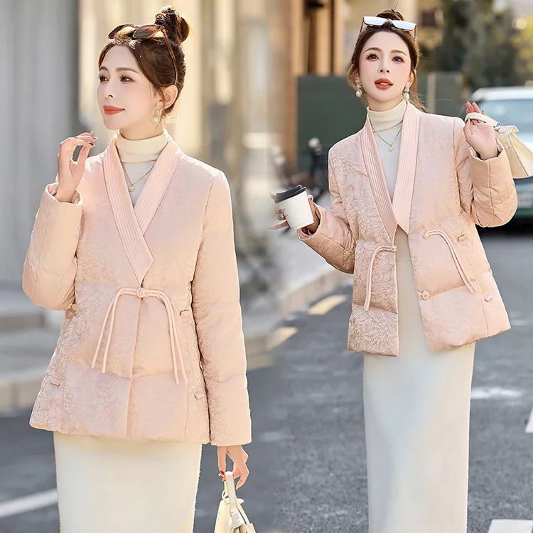新中式提花短款羽绒服女2024年冬季新款小个子复古盘扣白鸭绒外套