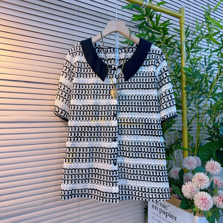 2206胖mm欧货镂空针织翻领短袖衬衫搭短裤小众设计感时尚两件套