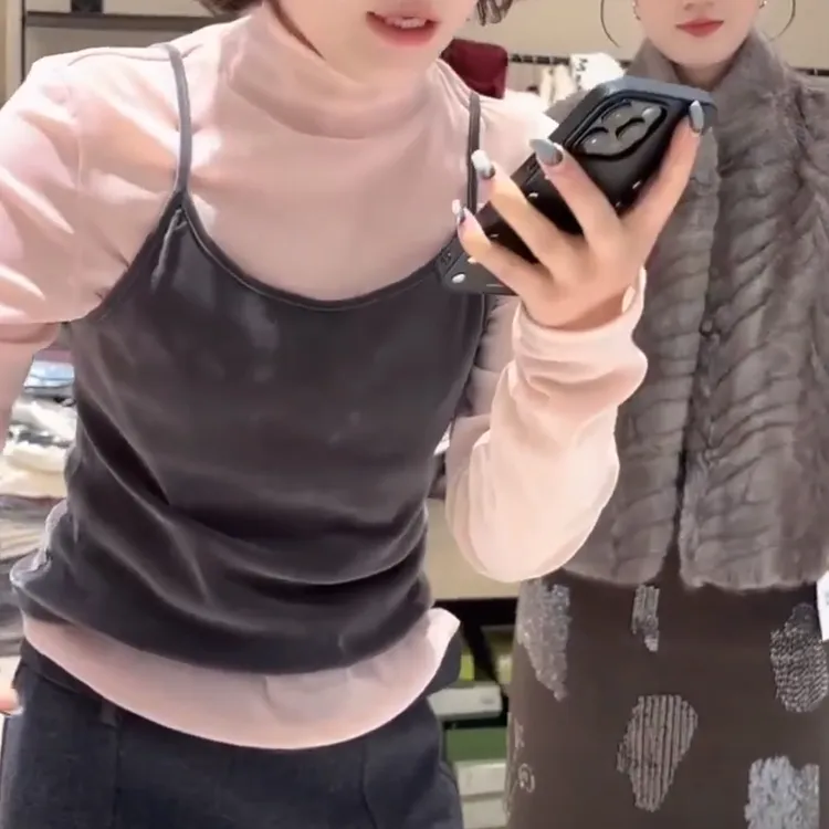 2026新款秋冬季设计感气质显瘦外穿百搭长袖慵懒风打底背心两件套