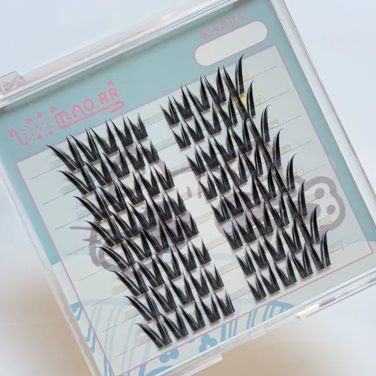 猫荣荣【浓人天菜睫】浓款湿漉漉漫画感上睫毛